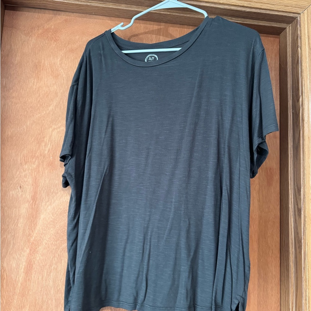 Maurices Grey Short Sleeve Tee Casual Essential